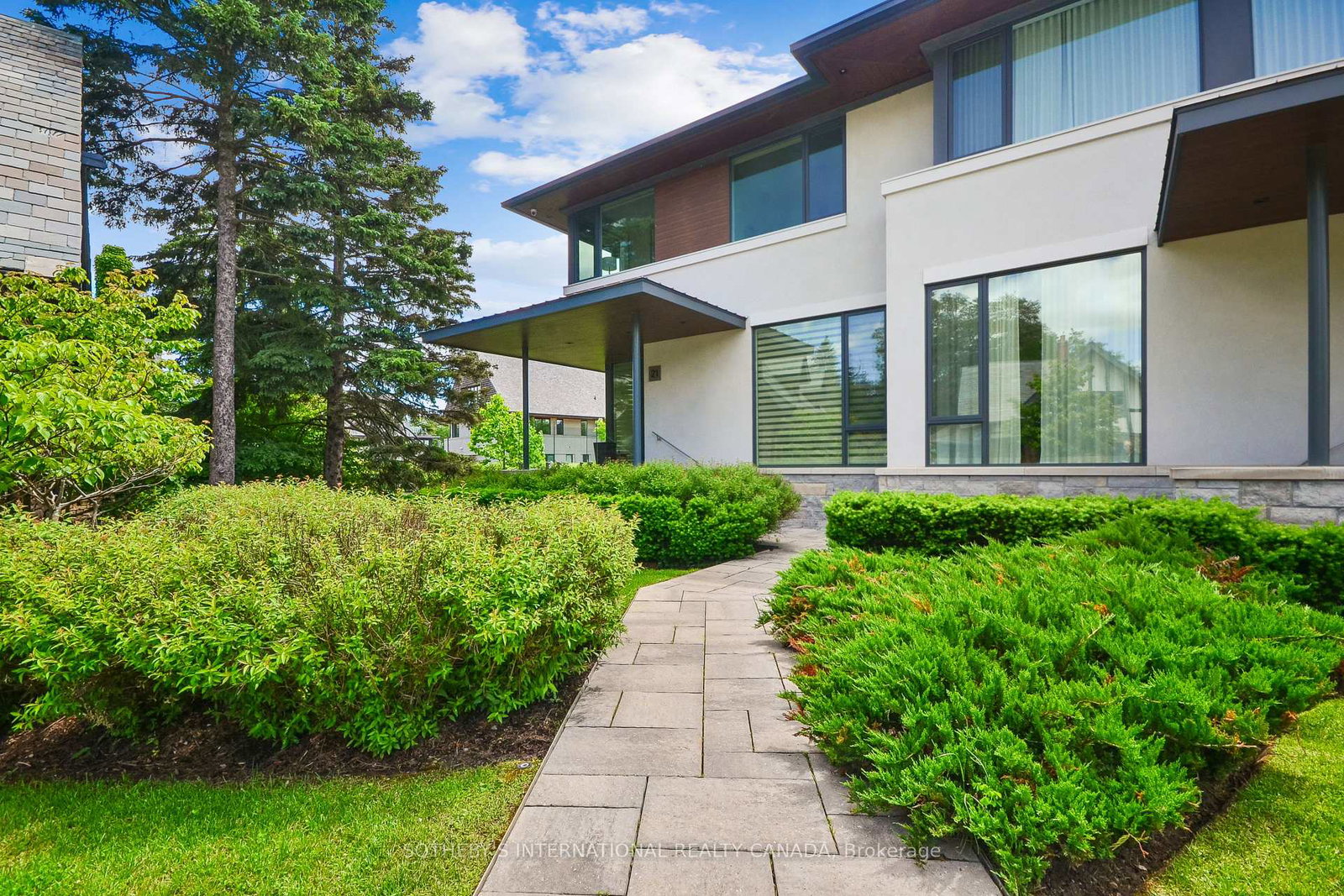 10-maple-grove-drive-oakville-ontario-w13571176