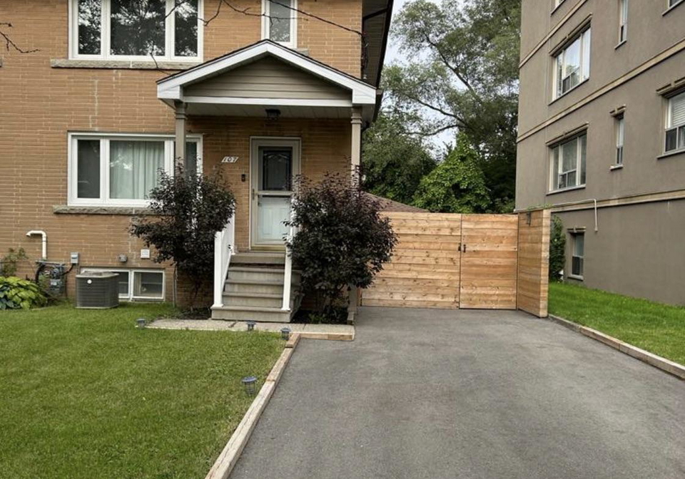107-brookhaven-drive-toronto-north-york-ontario-w13571298