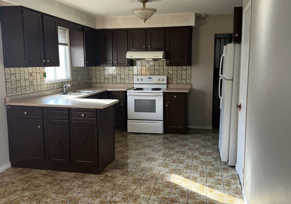 7463-sigsbee-drive-mississauga-ontario-w13571354
