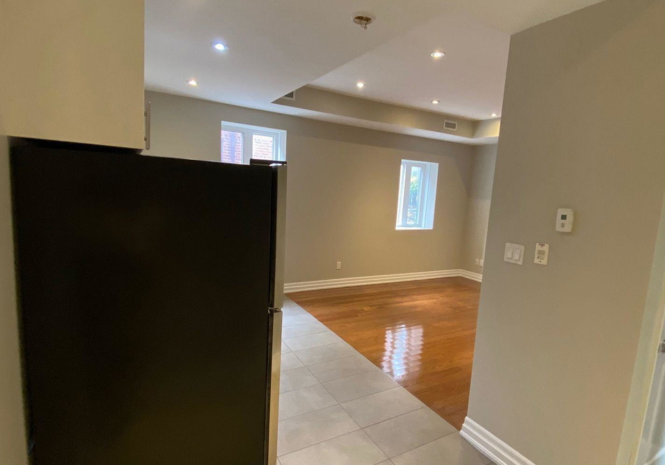 48-station-road-toronto-etobicoke-ontario-w13571430