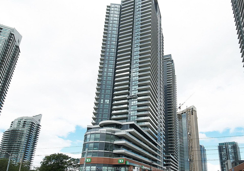 2212-lake-shore-boulevard-w-toronto-etobicoke-ontario-w13571568
