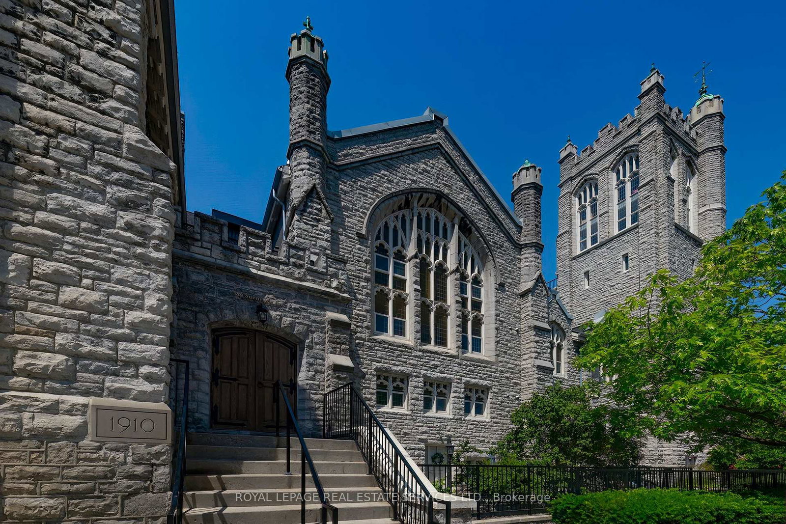 384-sunnyside-avenue-toronto-toronto-ontario-w13571624