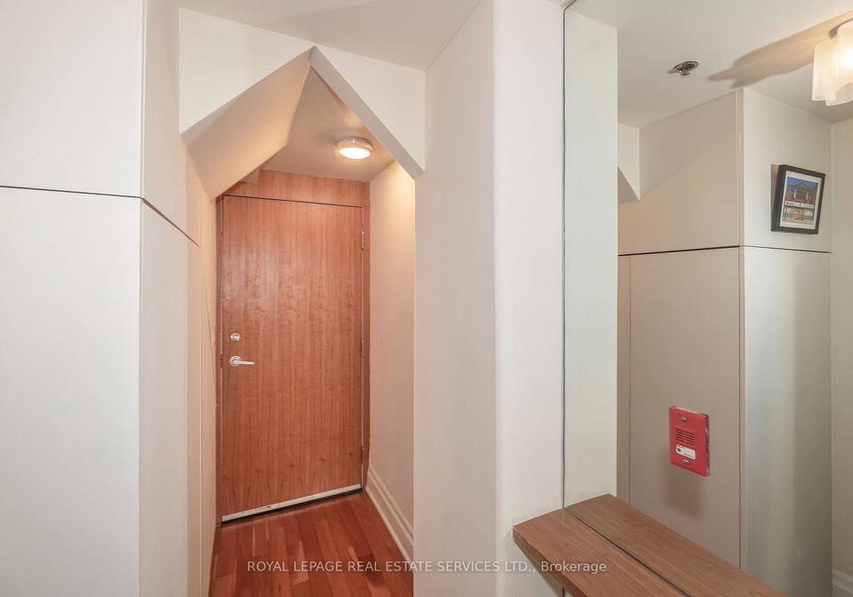 384-sunnyside-avenue-toronto-toronto-ontario-w13571624