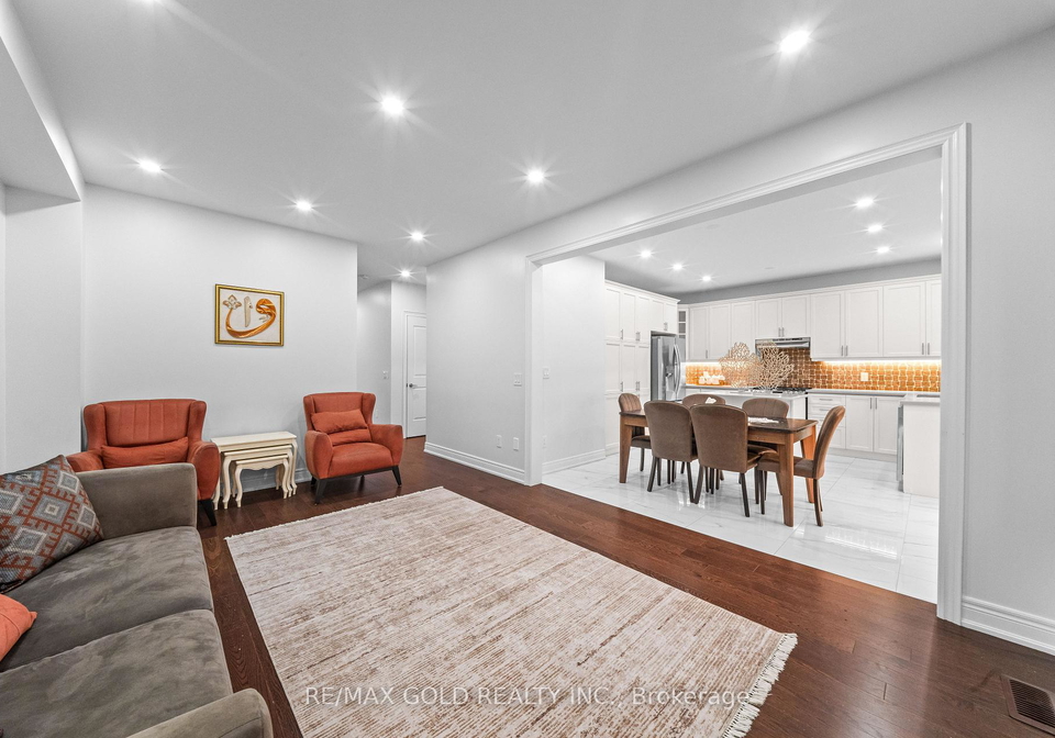 11-sinatra-street-brampton-ontario-w13571626