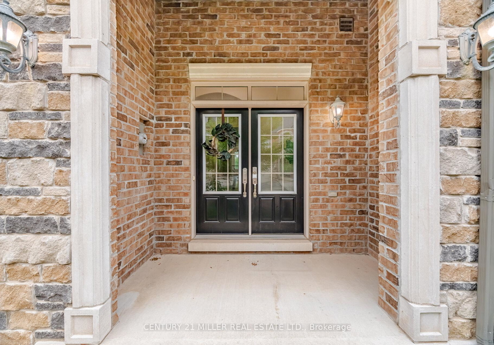 2455-village-common-oakville-ontario-w13571684