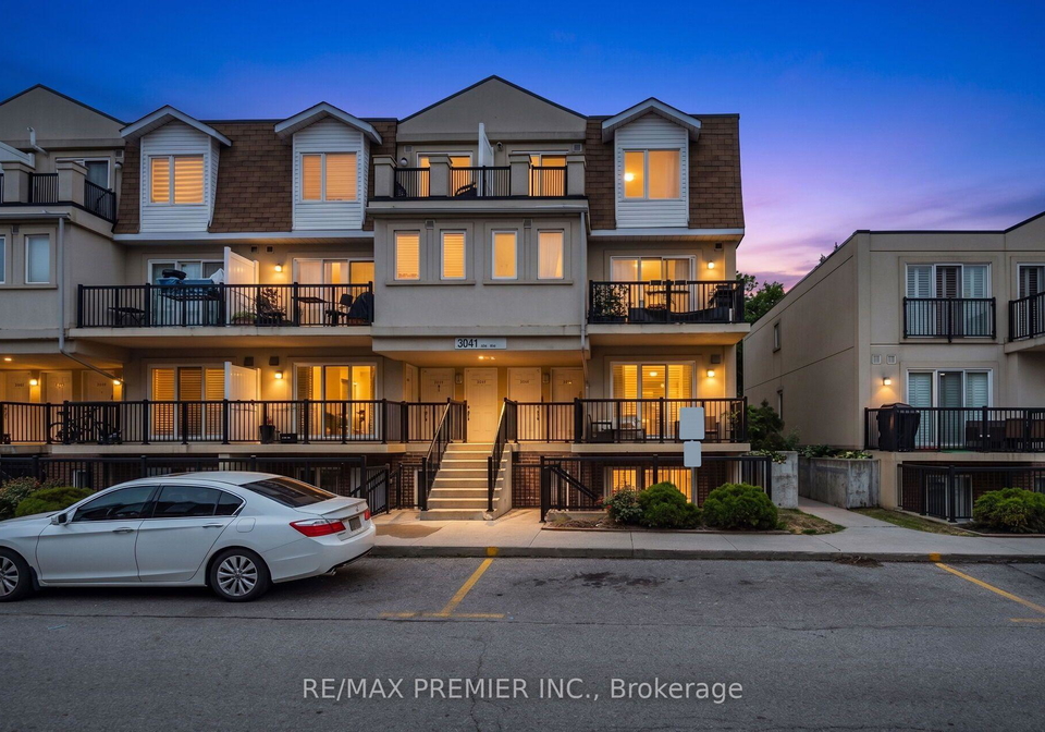 3041-finch-avenue-w-toronto-york-ontario-w13571756