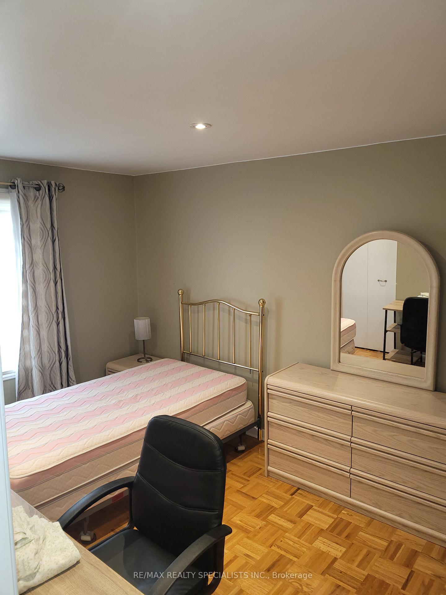 2252-buttonbush-crescent-mississauga-ontario-w13571892