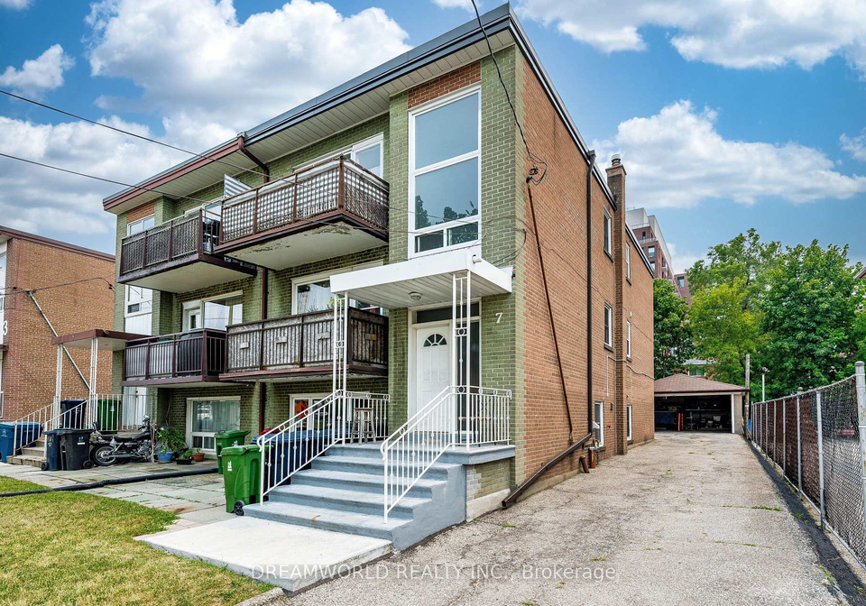 7-diana-drive-toronto-york-ontario-w13571930