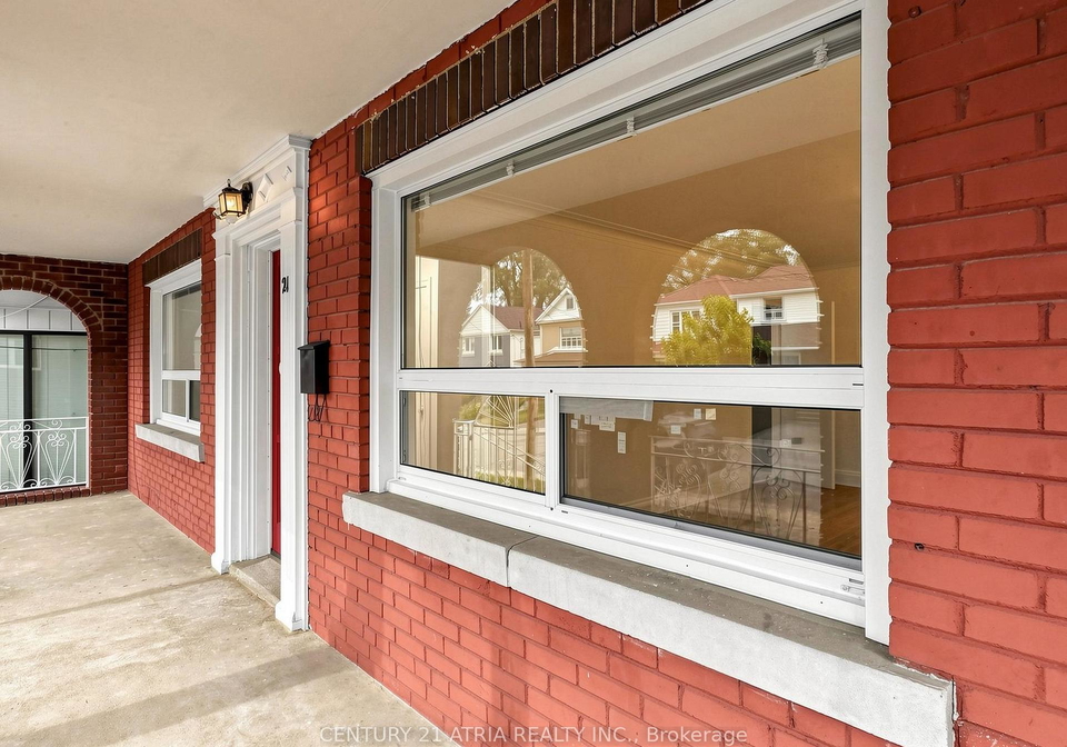 21-mahoney-avenue-toronto-north-york-ontario-w13571940