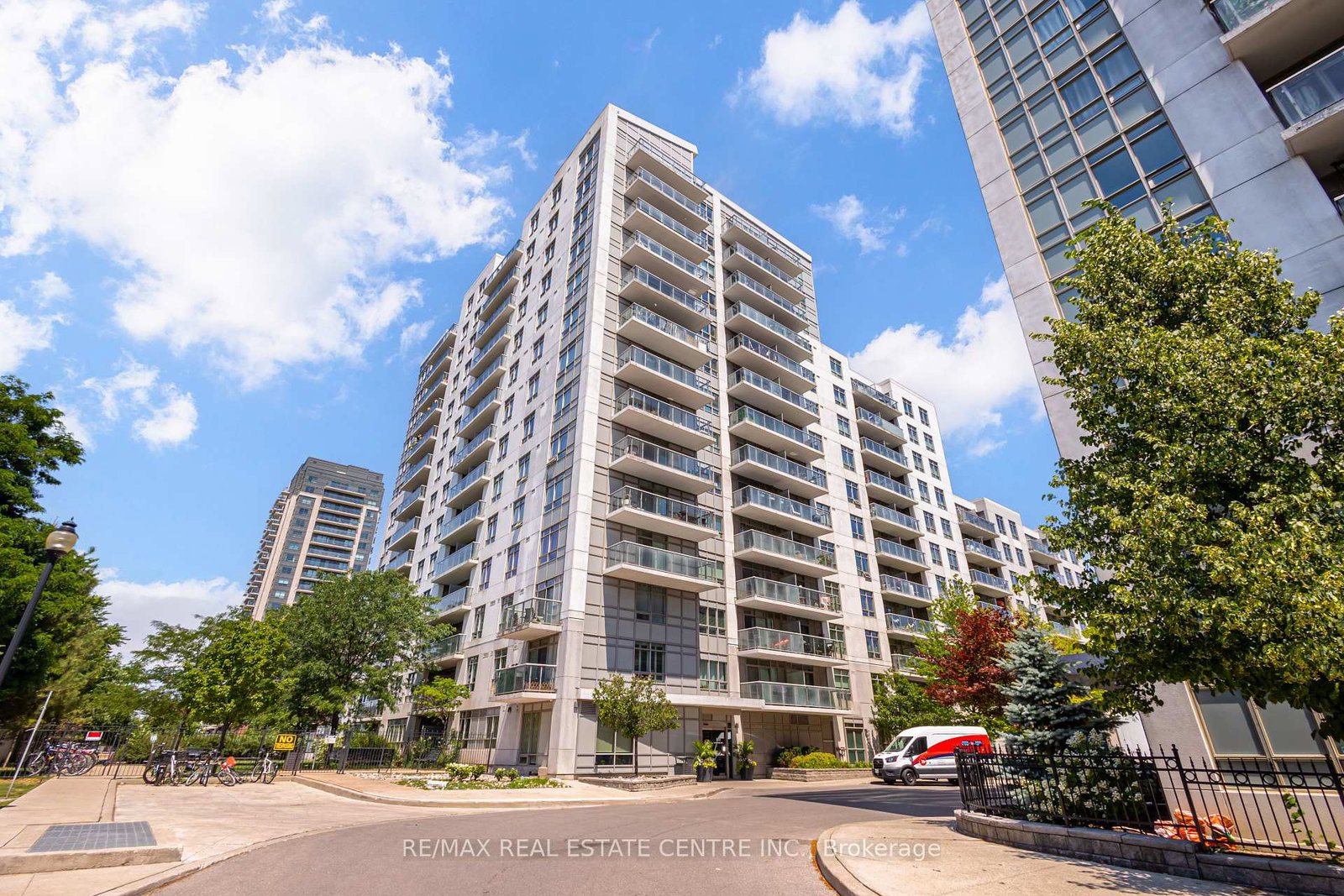 816-lansdowne-avenue-toronto-toronto-ontario-w13571980