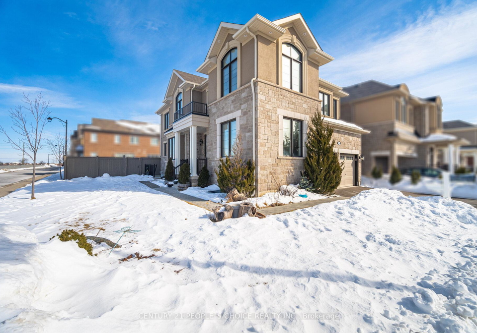 744-e-kennedy-circle-w-milton-ontario-w13572104