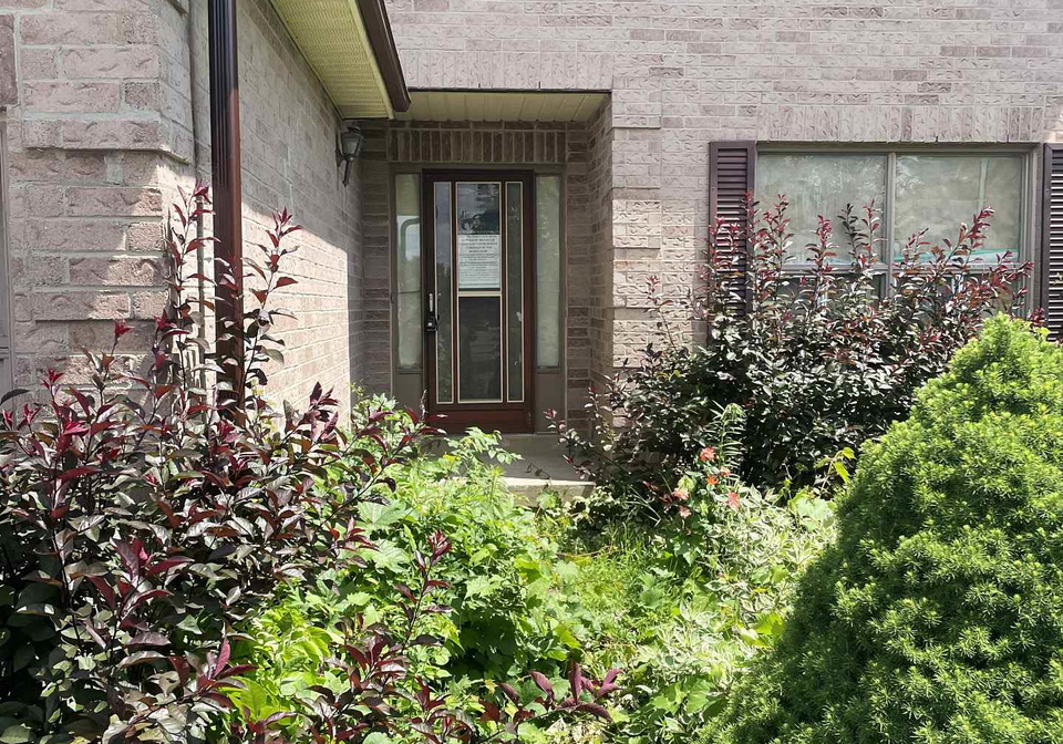 11-royal-terrace-crescent-caledon-ontario-w13572142