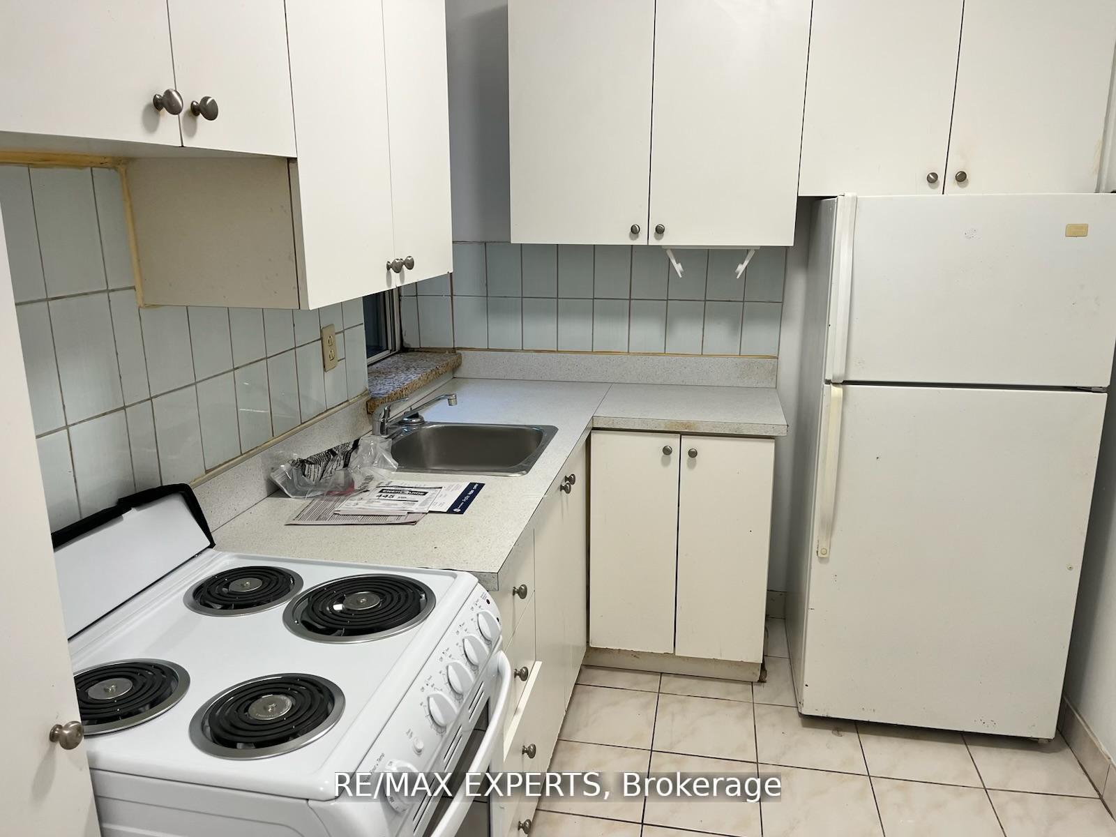 3261a-lake-shore-boulevard-w-toronto-etobicoke-ontario-w13572234