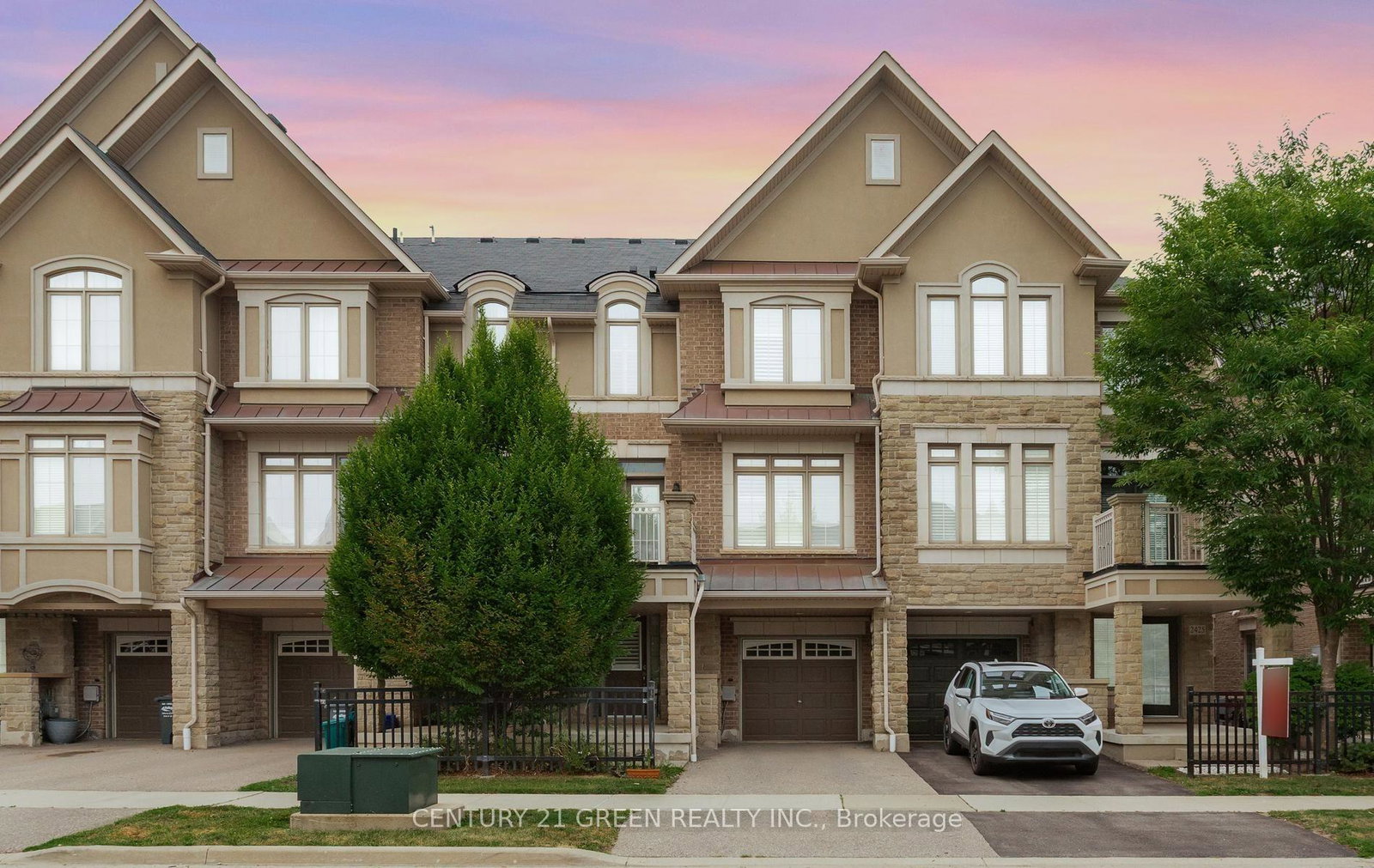 2427-greenwich-drive-oakville-ontario-w13572334