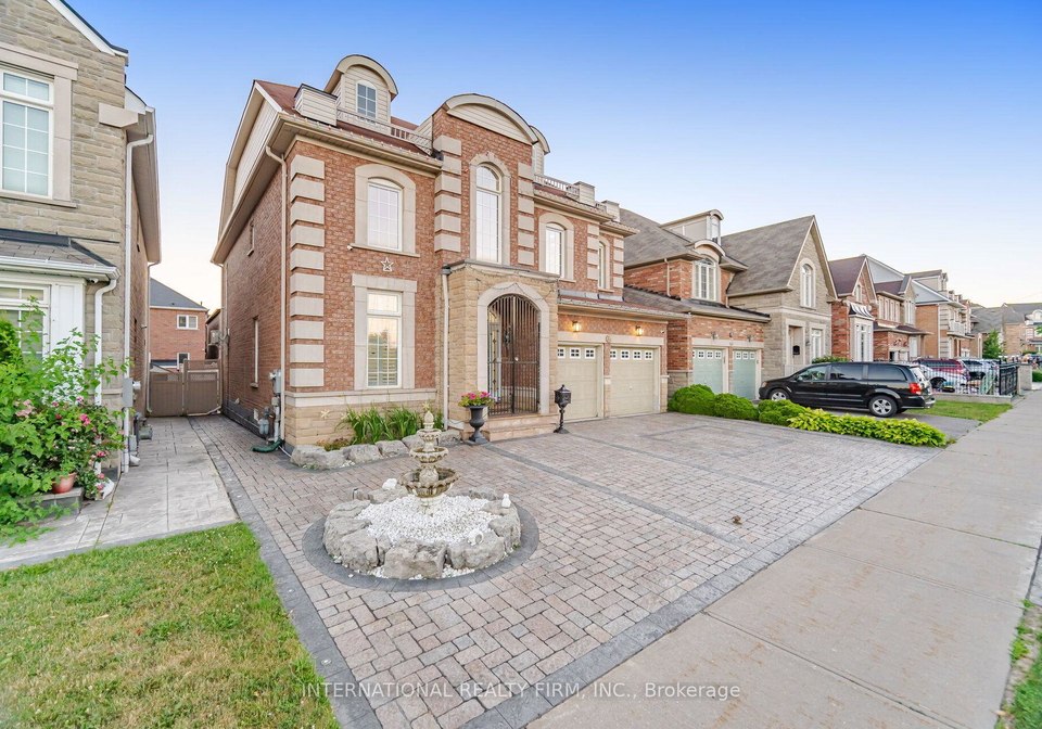 84-fred-young-drive-toronto-york-ontario-w13572704