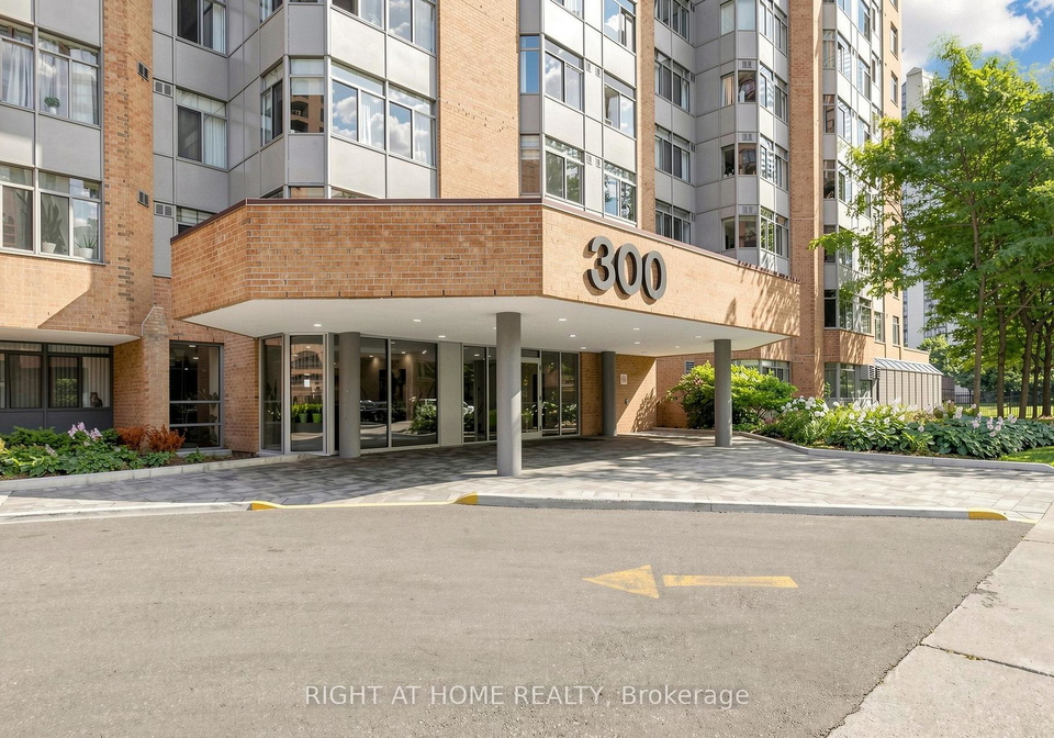 300-webb-drive-mississauga-ontario-w13572740