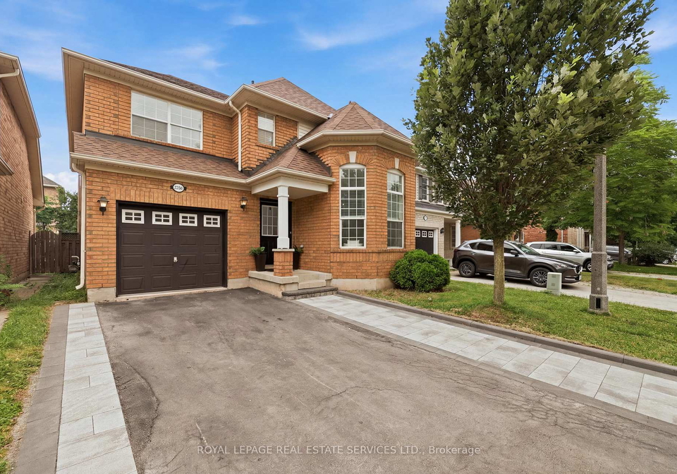 2382-falkland-crescent-oakville-ontario-w13573004