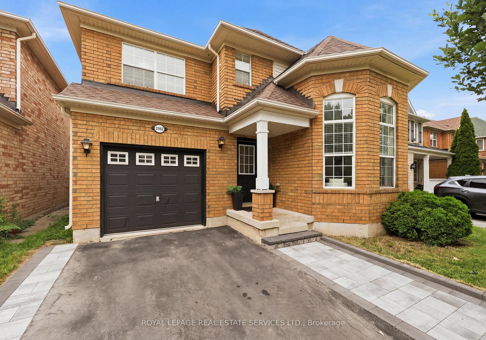 2382-falkland-crescent-oakville-ontario-w13573004