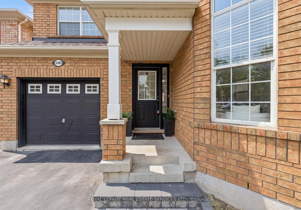 2382-falkland-crescent-oakville-ontario-w13573004