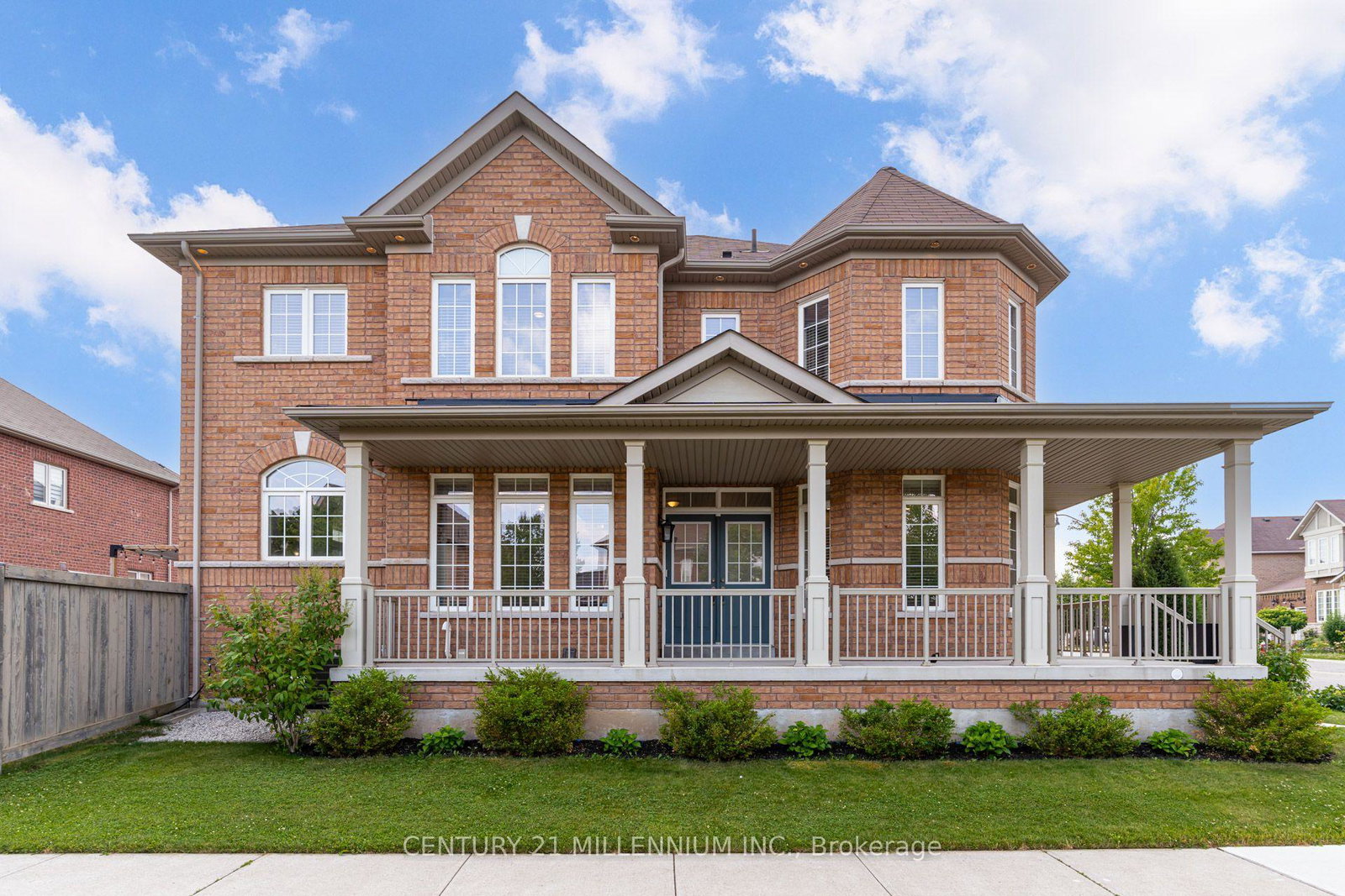 36-platform-crescent-brampton-ontario-w13573208