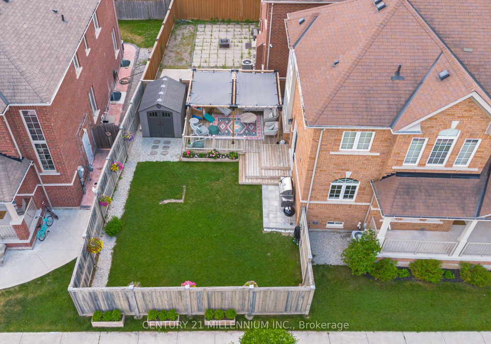 36-platform-crescent-brampton-ontario-w13573208