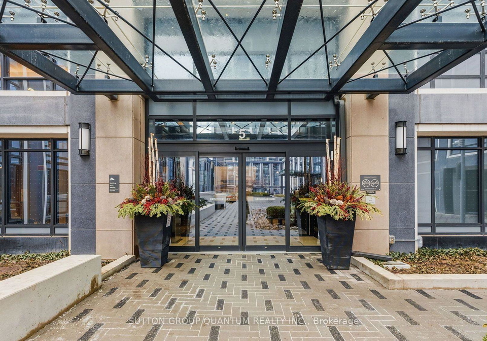 5-mabelle-avenue-toronto-etobicoke-ontario-w13573276