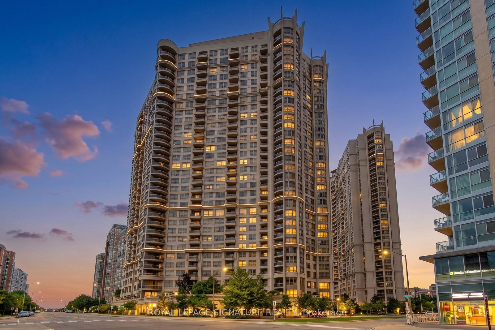 3880-duke-of-york-boulevard-mississauga-ontario-w13573474