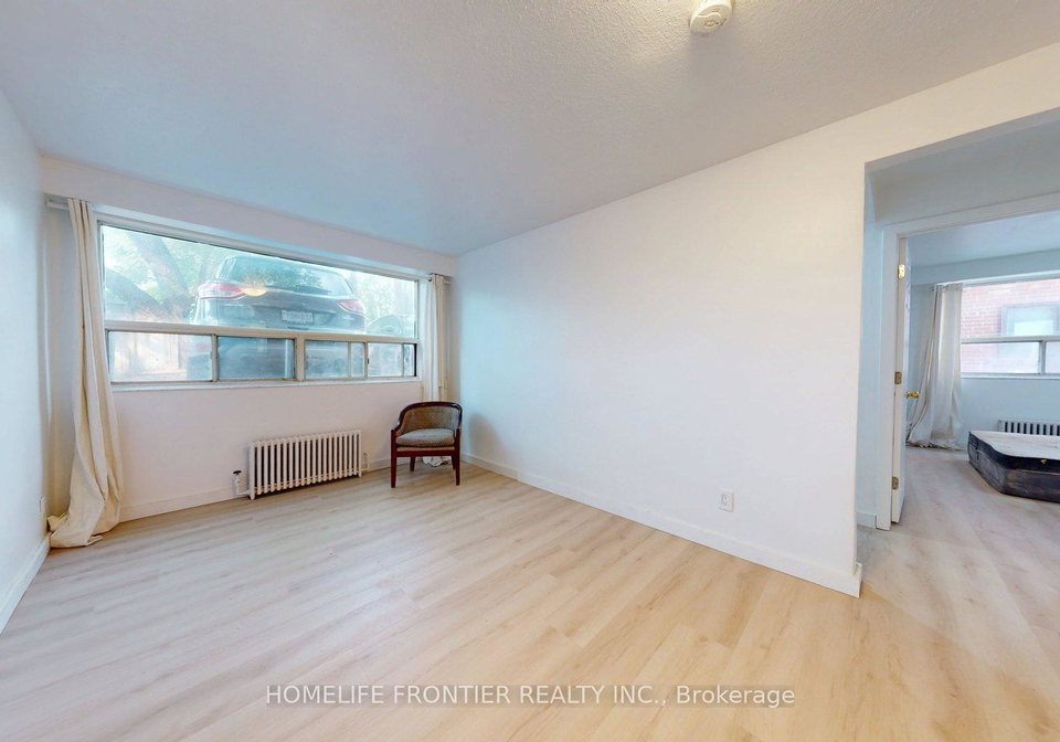 1110-weston-road-toronto-north-york-ontario-w13573670