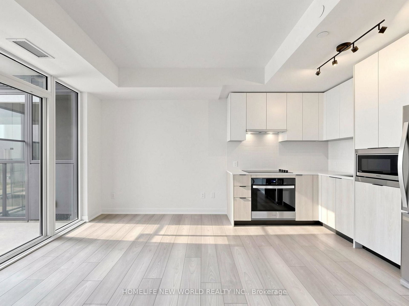 1007-the-queensway-toronto-etobicoke-ontario-w13573906