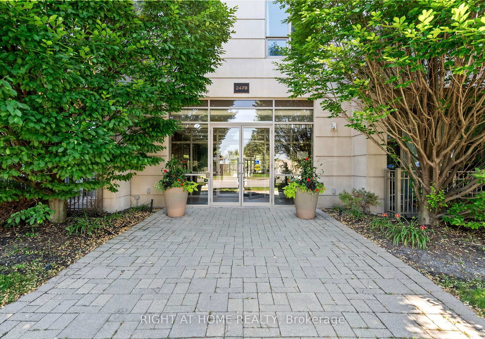 2470-prince-michael-drive-oakville-ontario-w13573948