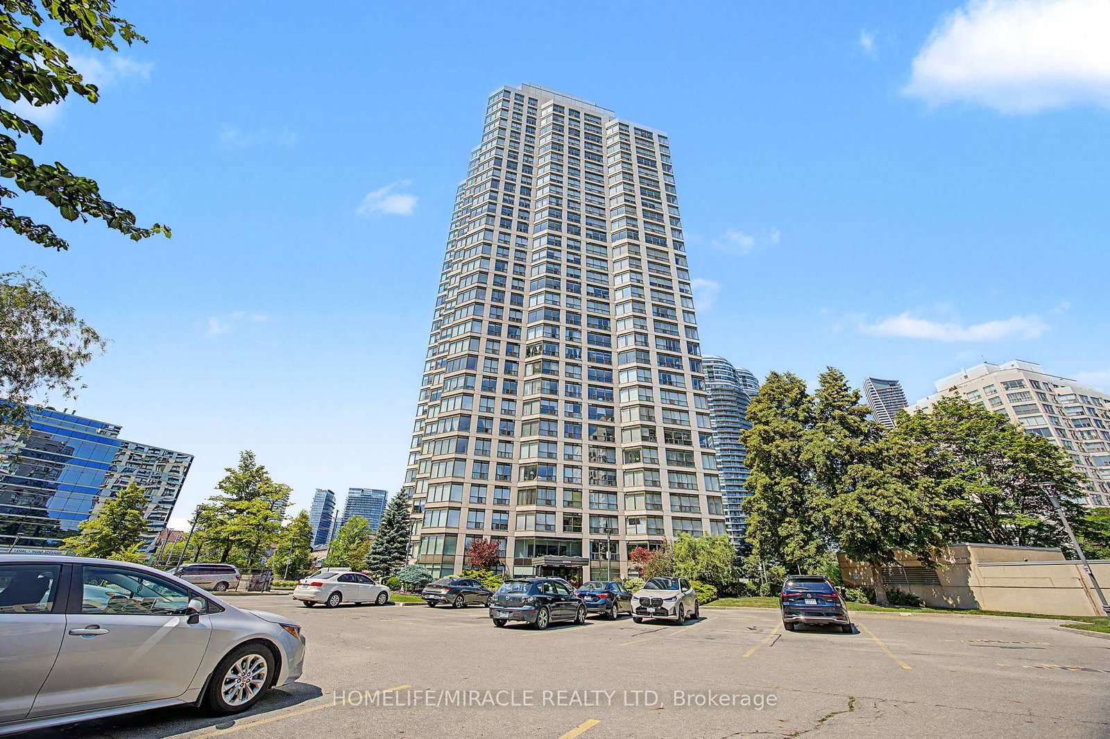 2269-lakeshore-boulevard-w-toronto-etobicoke-ontario-w13574340