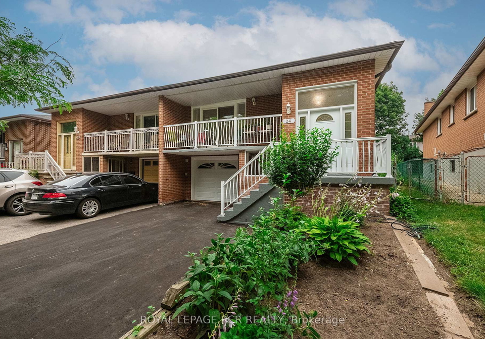 24-petunias-road-brampton-ontario-w13574370