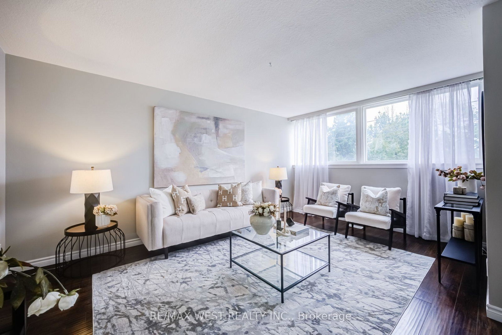 the-credit-woodlands-wood-mississauga-ontario-w13574488