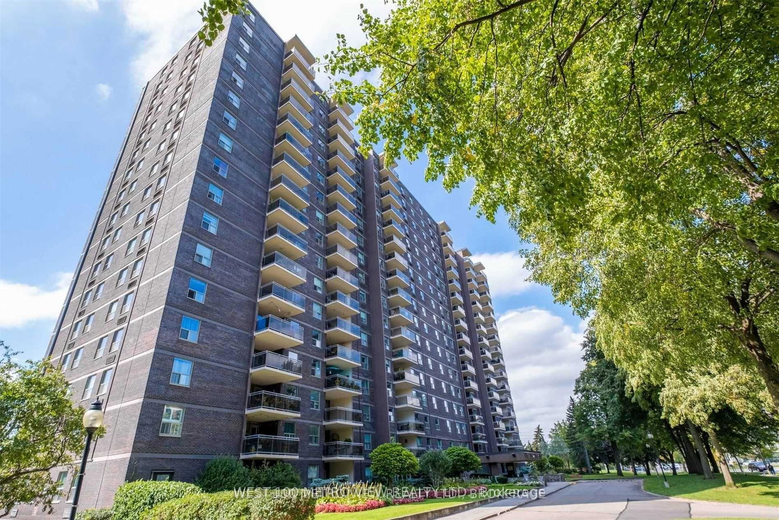966-inverhouse-drive-mississauga-ontario-w13574850