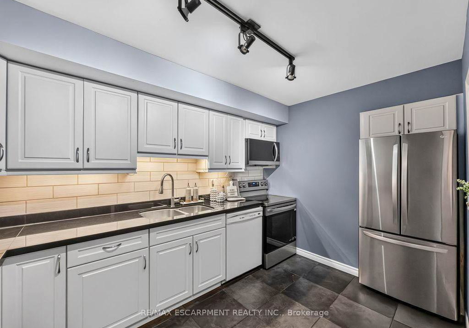 2-valhalla-inn-road-toronto-etobicoke-ontario-w13574932