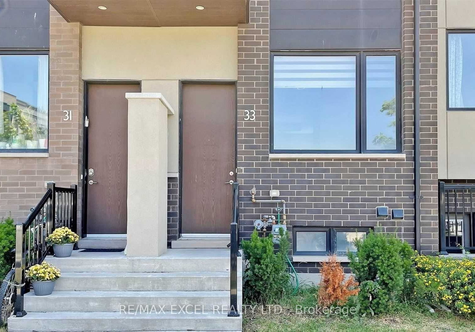 33-thomas-mulholland-drive-toronto-york-ontario-w13575112