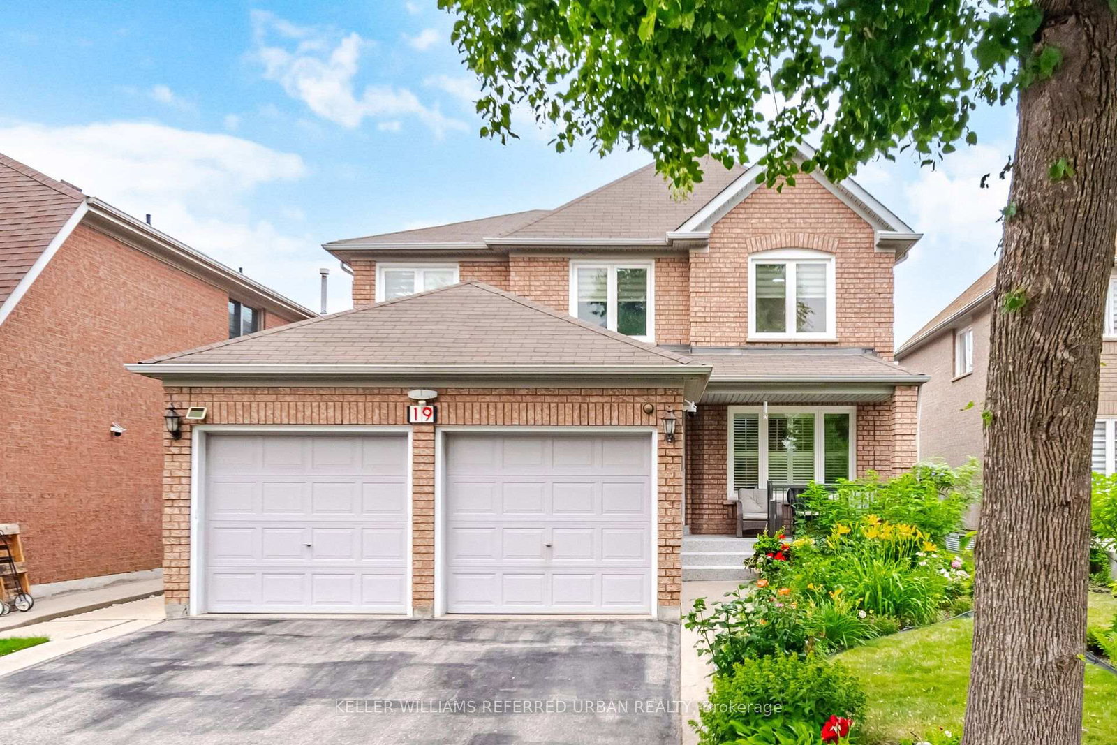 19-softneedle-avenue-brampton-ontario-w13575394