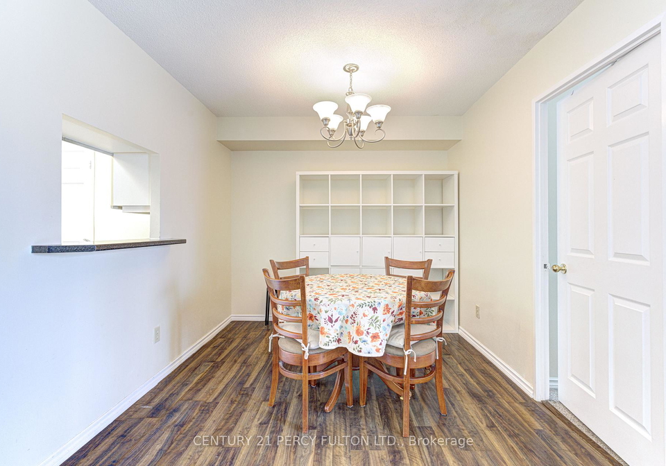 285-enfield-place-mississauga-ontario-w13575450