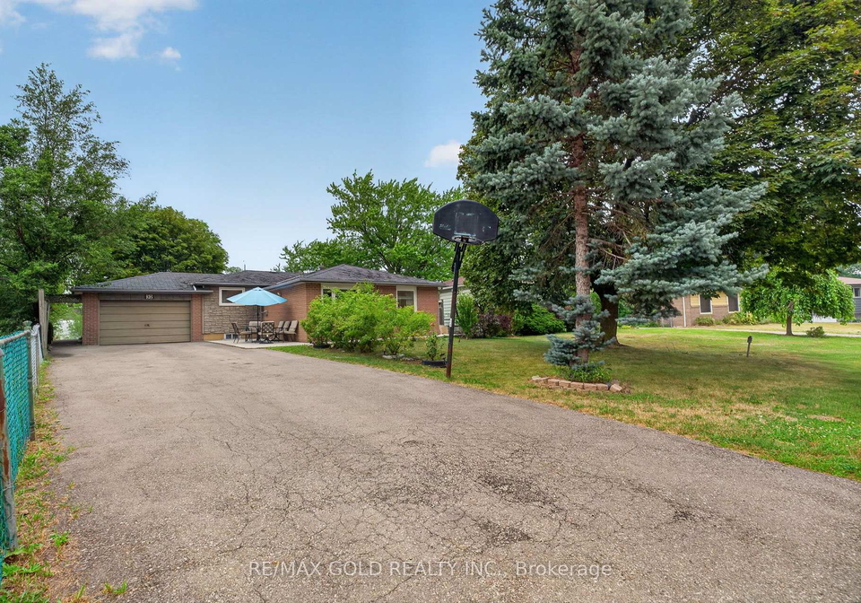 32-dunblaine-crescent-brampton-ontario-w13575622