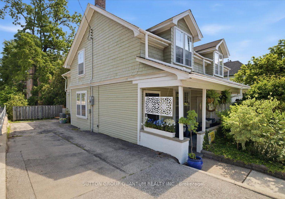 137-chisholm-street-oakville-ontario-w13575630
