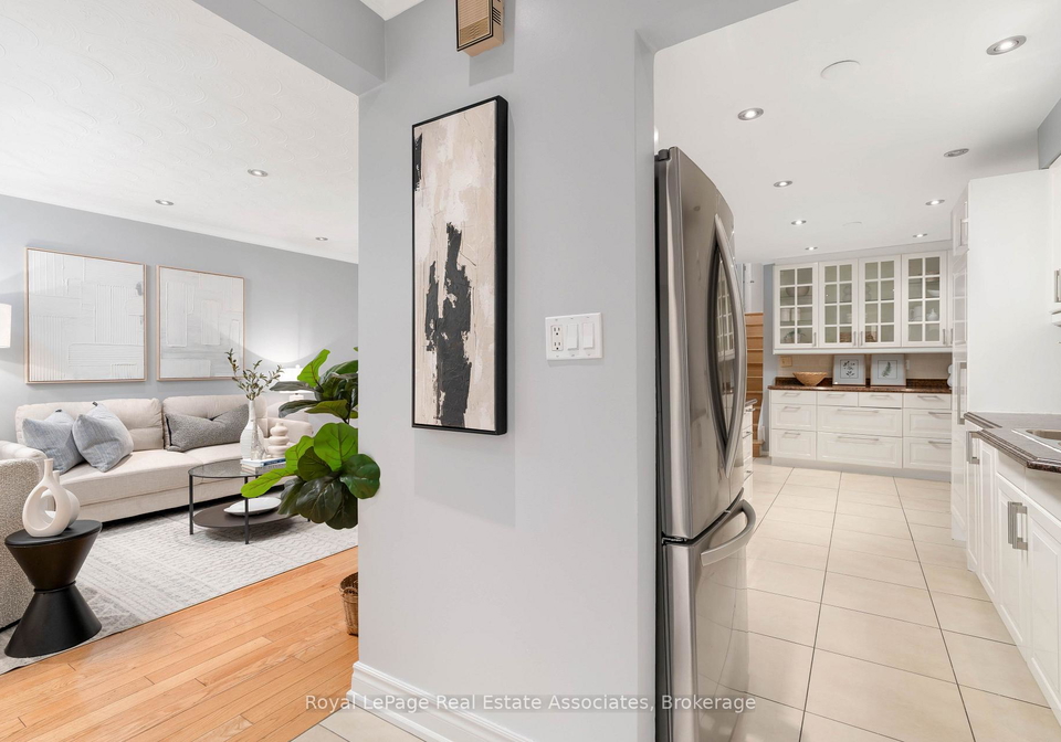 12-anchor-drive-toronto-york-ontario-w13575716