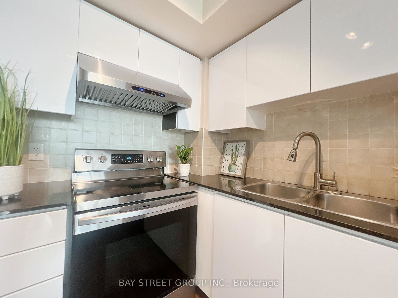 25-viking-lane-toronto-etobicoke-ontario-w13575834