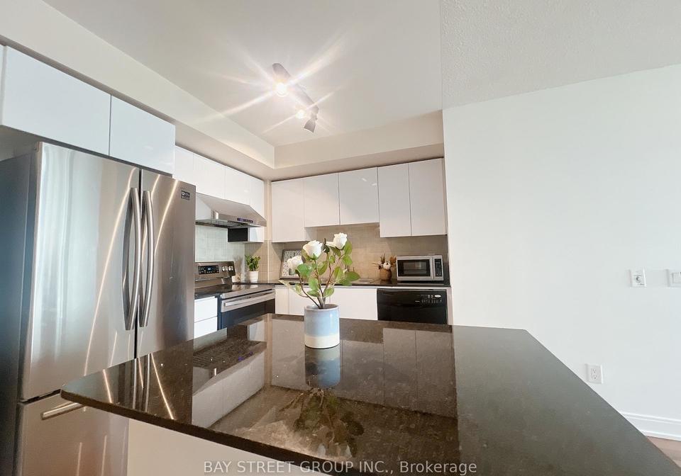 25-viking-lane-toronto-etobicoke-ontario-w13575834