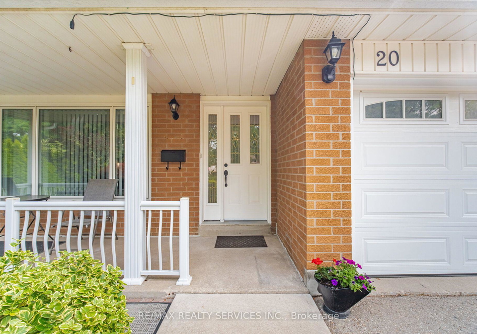 20-malcolm-crescent-brampton-ontario-w13575932
