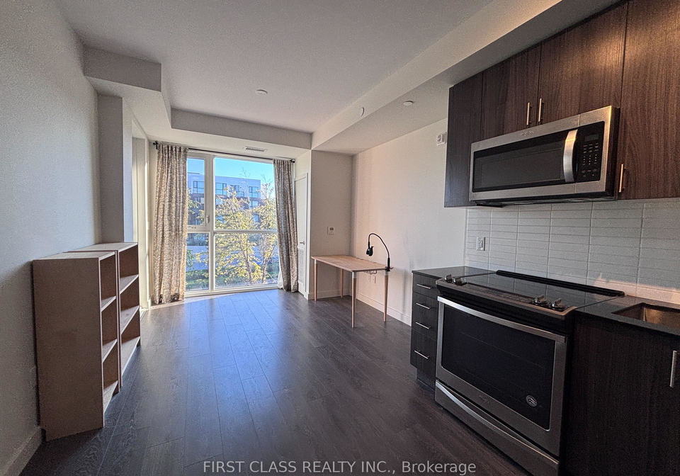 210-sabina-drive-oakville-ontario-w13576114