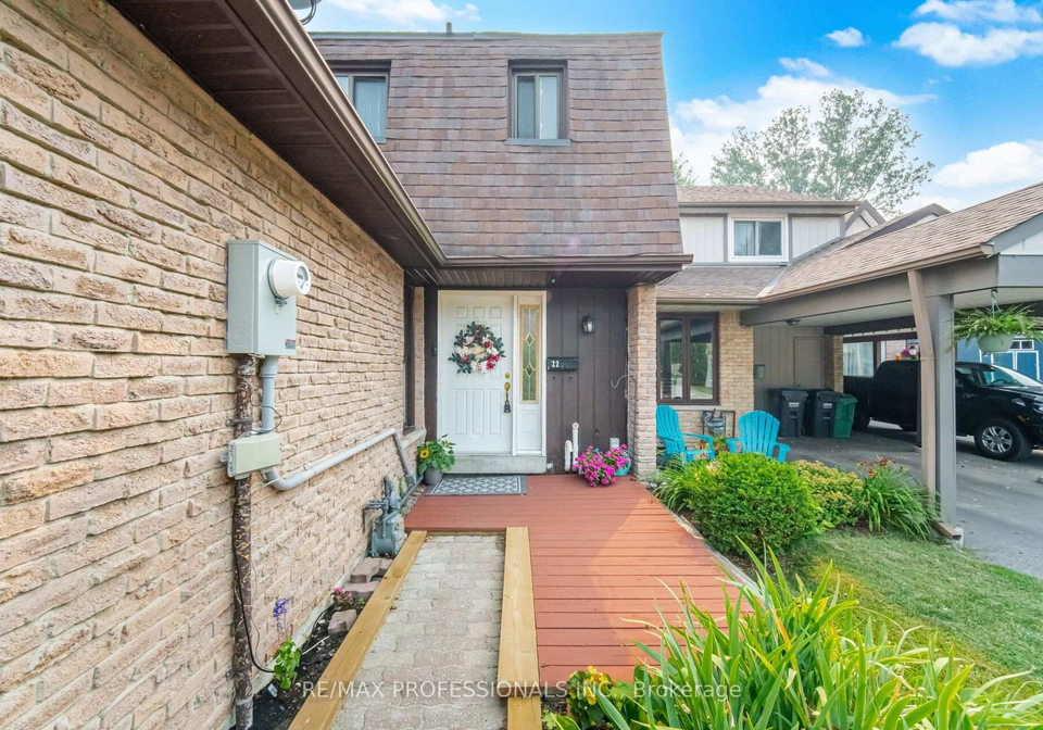 22-pontiac-court-brampton-ontario-w13576118