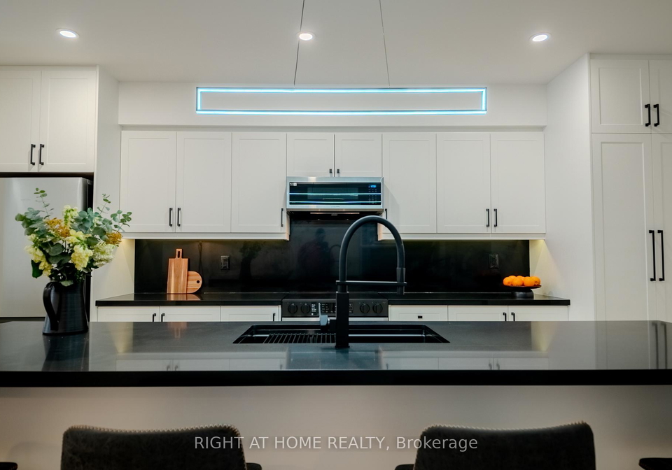 55-innes-avenue-toronto-toronto-ontario-w13576140
