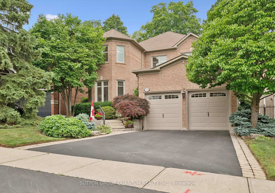 1641-glenvista-drive-oakville-ontario-w13576184
