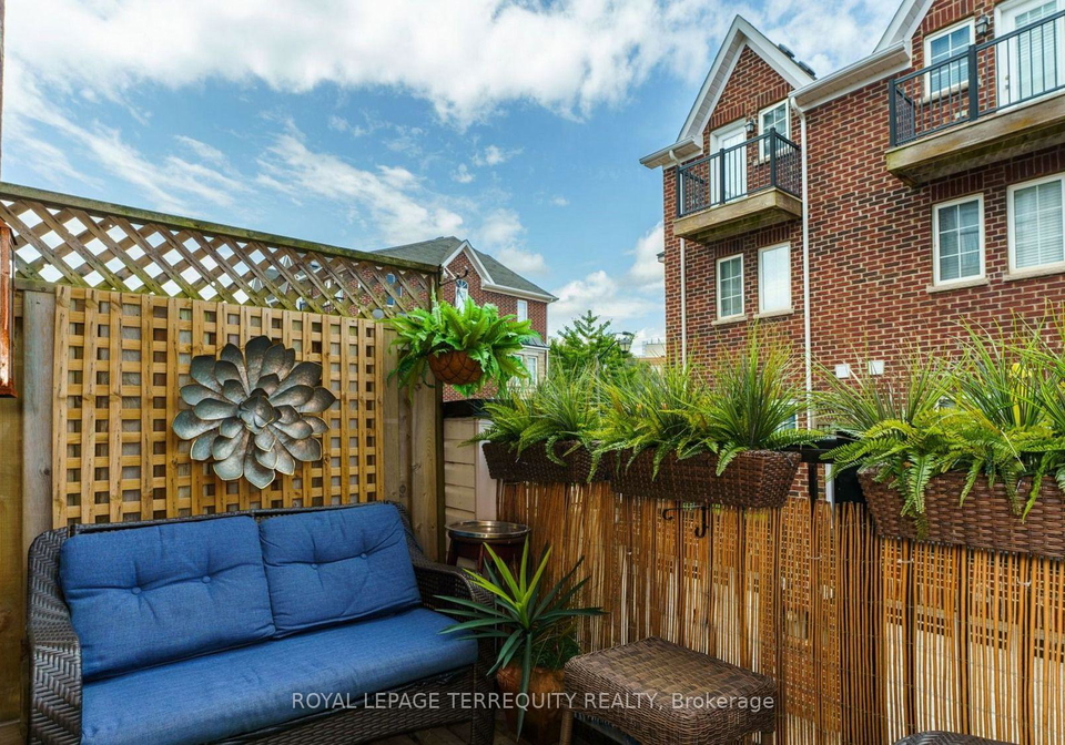 101-the-queensway-toronto-toronto-ontario-w13576220