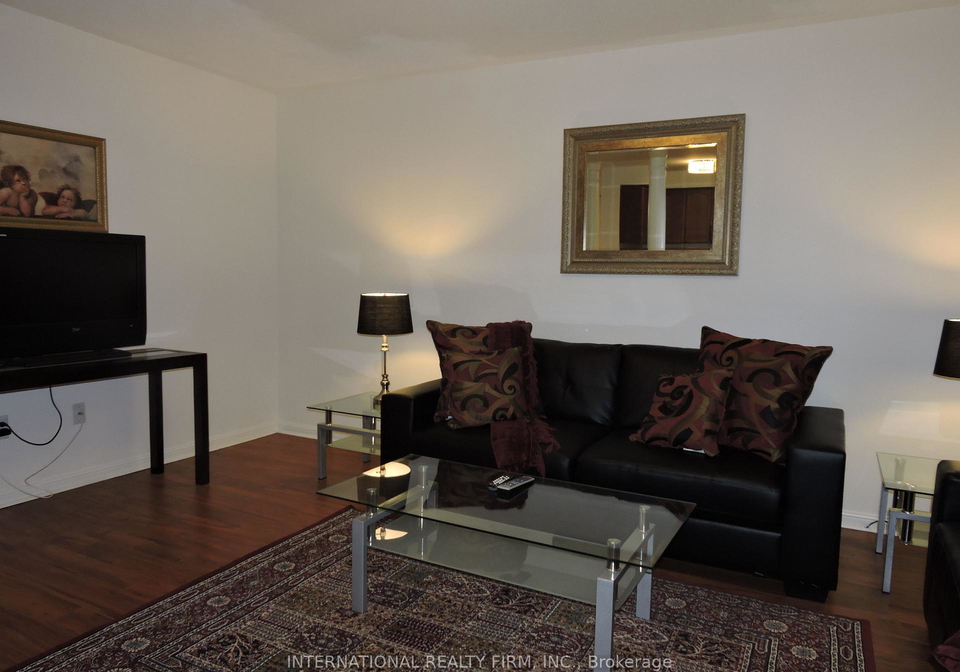 2453-baintree-crescent-oakville-ontario-w13576310